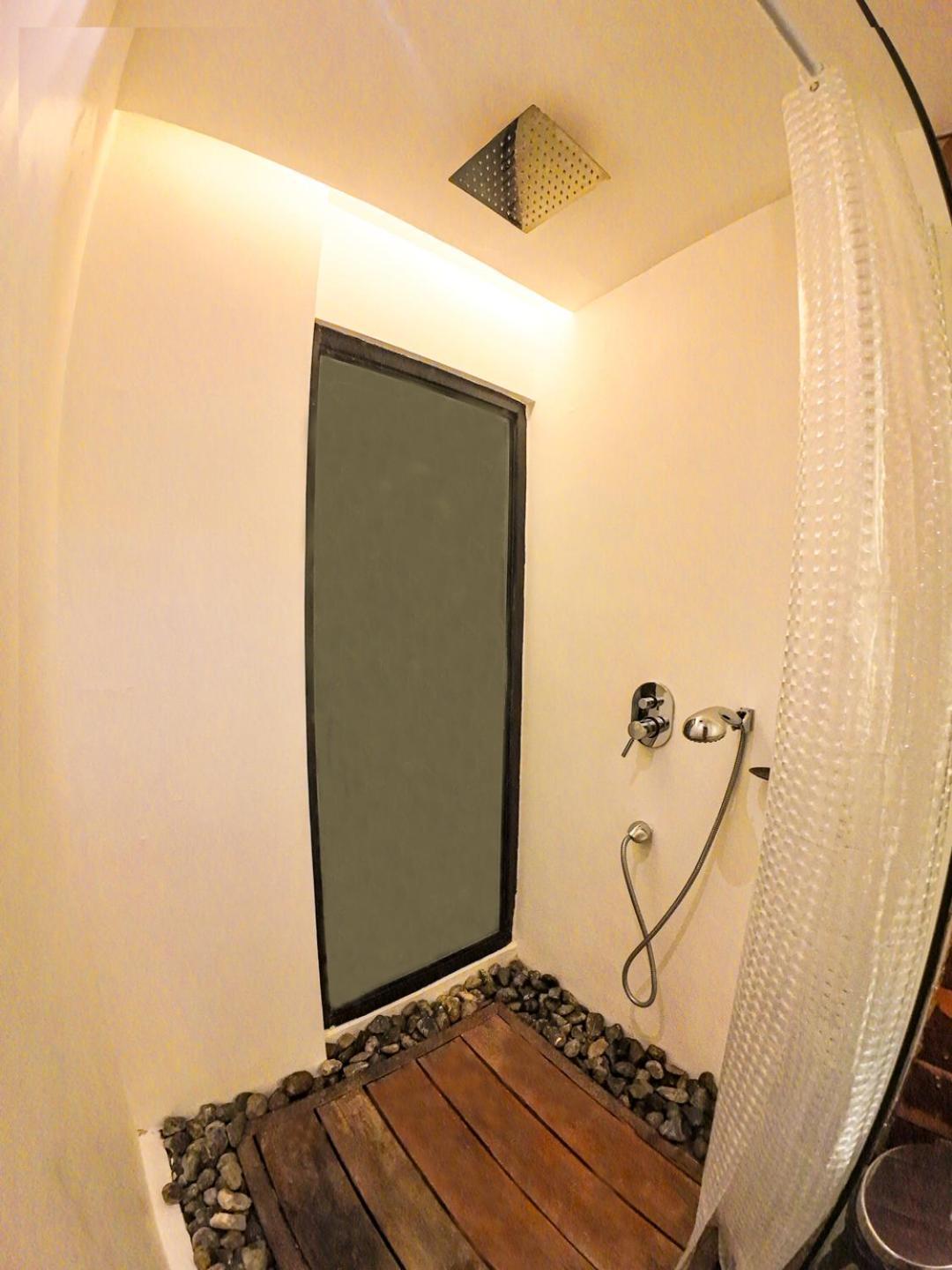 Cogon Tropical Resort Хенерал Луна Екстериор снимка