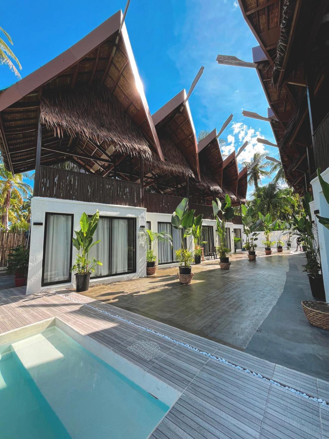 Cogon Tropical Resort Хенерал Луна Екстериор снимка