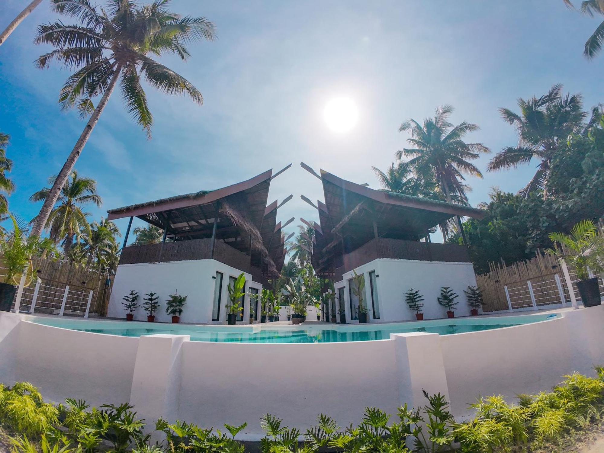 Cogon Tropical Resort Хенерал Луна Екстериор снимка