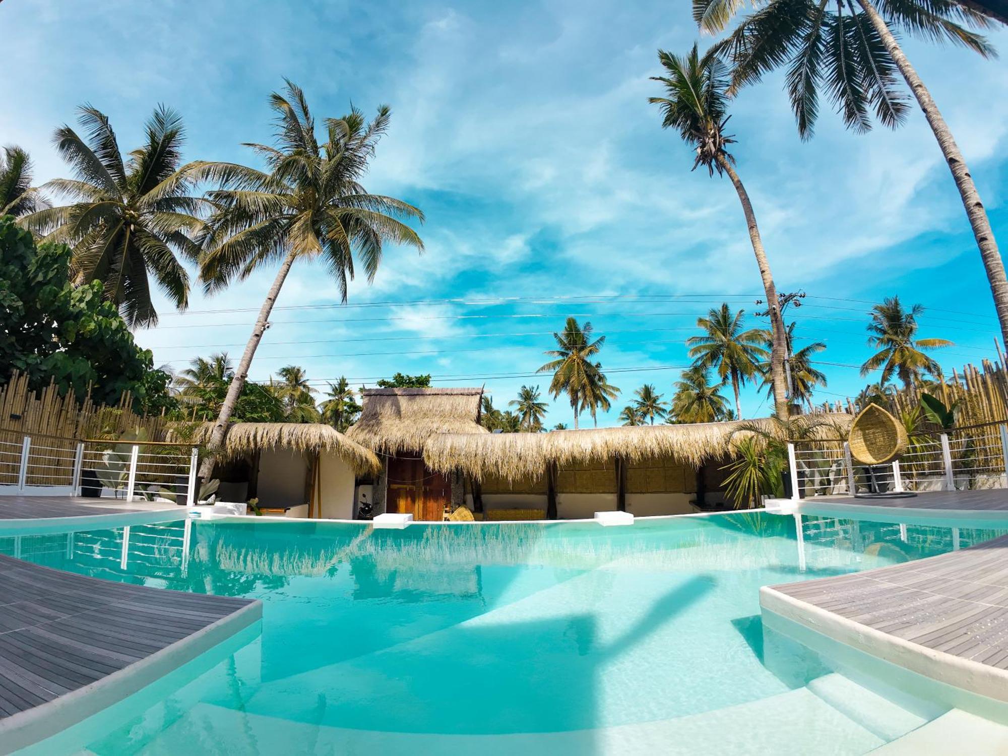 Cogon Tropical Resort Хенерал Луна Екстериор снимка